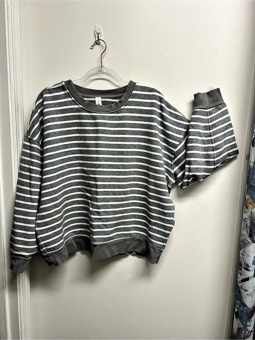 lululemon Perfectly Oversized Fleece Crew Striped Sweatshirt Gray & White XL